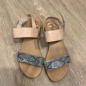 Cute little sandals with a heel
